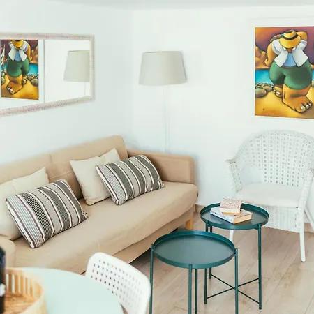 Volcan De Tilama 0 Playa Chica 2 Min * Tías